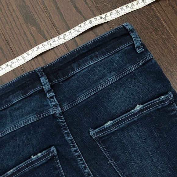 Zara High-Waisted Dark Blue Skinny Jeans - Picture 4 of 5